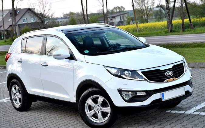 Kia Sportage cena 39900 przebieg: 161000, rok produkcji 2011 z Jasień małe 781